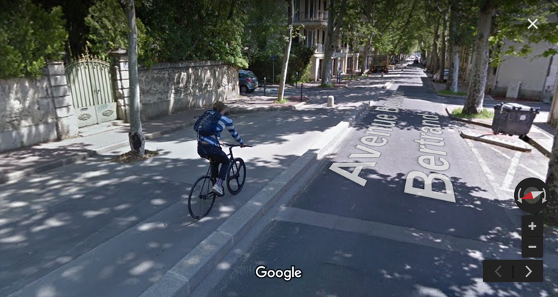 La piste cyclable de
l'Avenue Bouisson Bertrand.